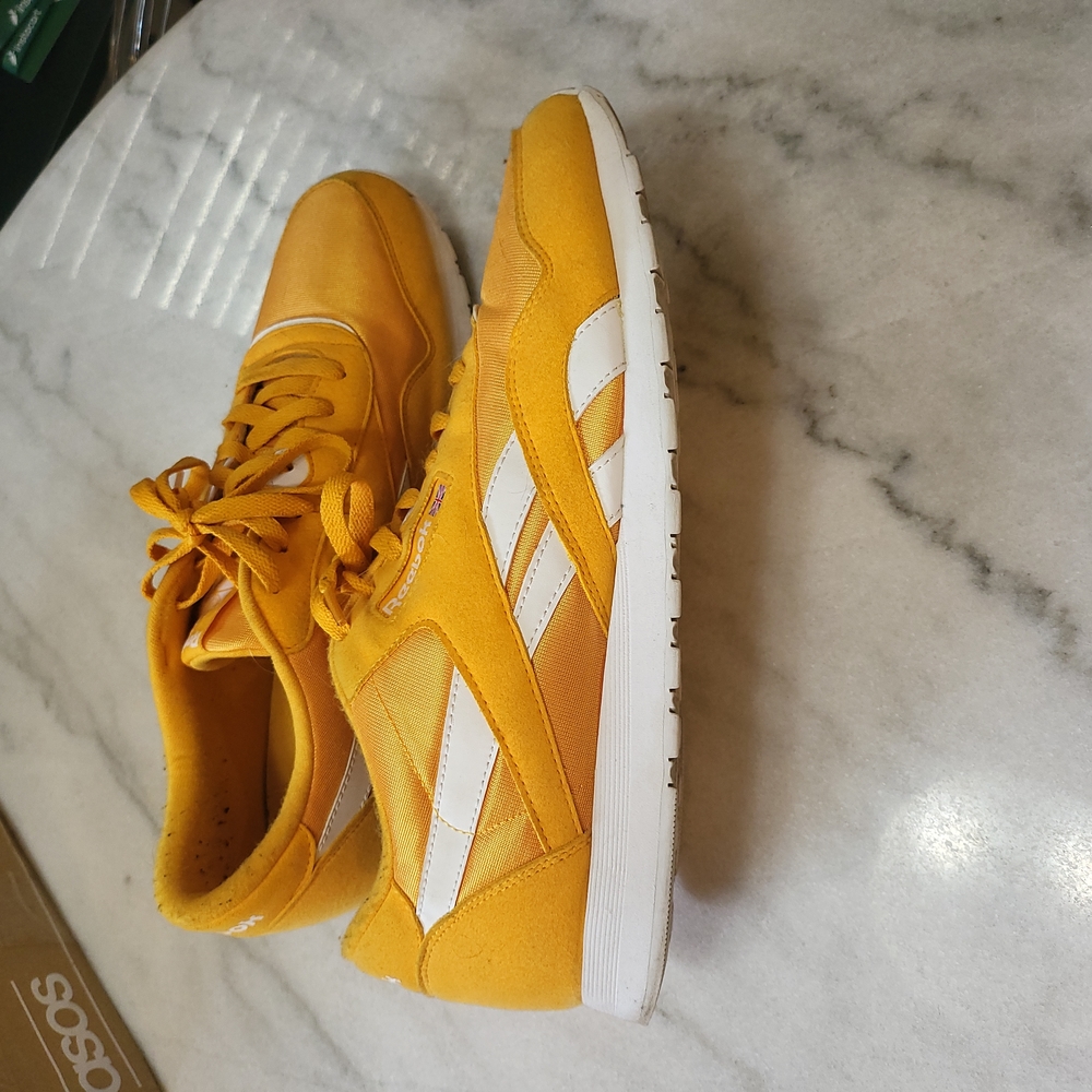 Reebok Classic Mustard Yellow sz 13